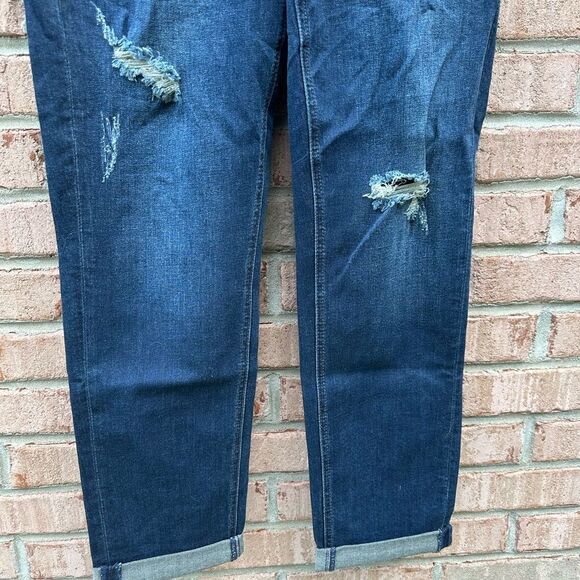 NYDJ Curves 360 Distressed Jeans - Picture 2 of 8